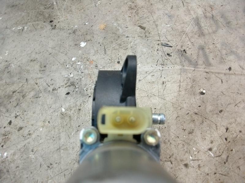 Recambio de motor elevalunas delantero derecho para ford fiesta (cbk) ghia referencia OEM IAM   