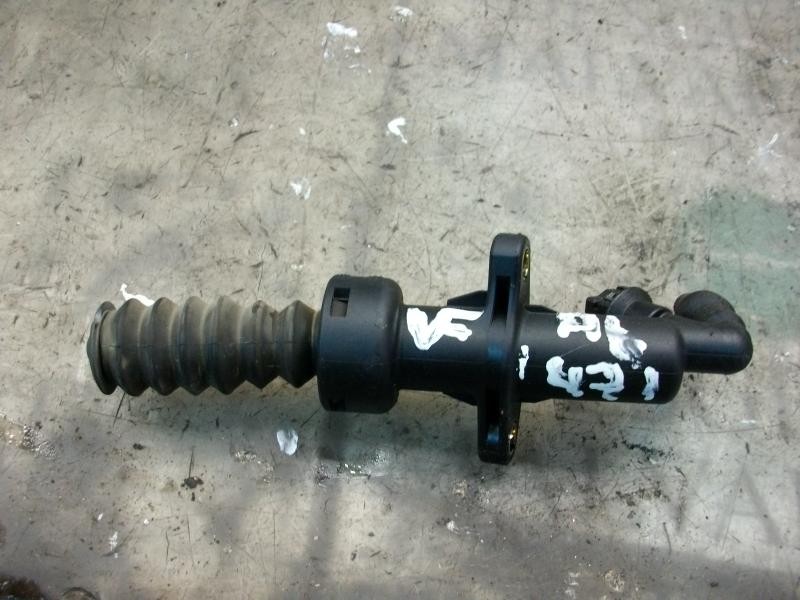 Recambio de bomba embrague para peugeot 307 (s1) xr clim referencia OEM IAM   