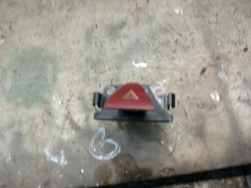 Recambio de warning para peugeot 307 (s1) xr clim referencia OEM IAM   