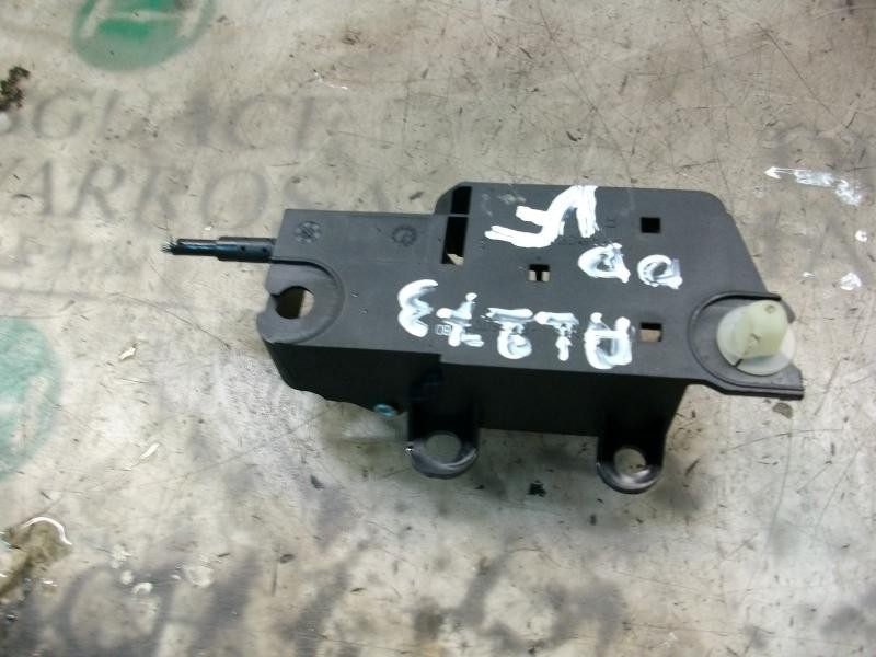 Recambio de maneta interior delantera derecha para ford focus berlina (cap) ambiente (d) referencia OEM IAM   