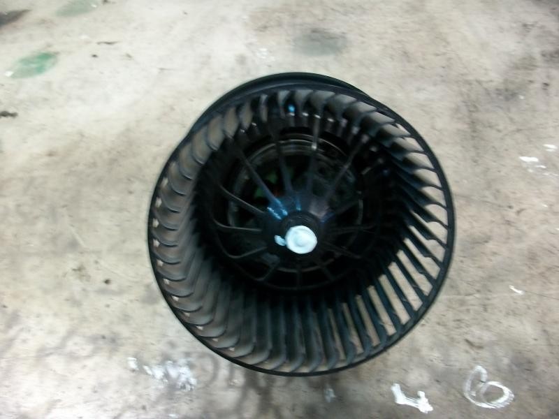 Recambio de motor calefaccion para ford focus berlina (cap) ambiente (d) referencia OEM IAM   