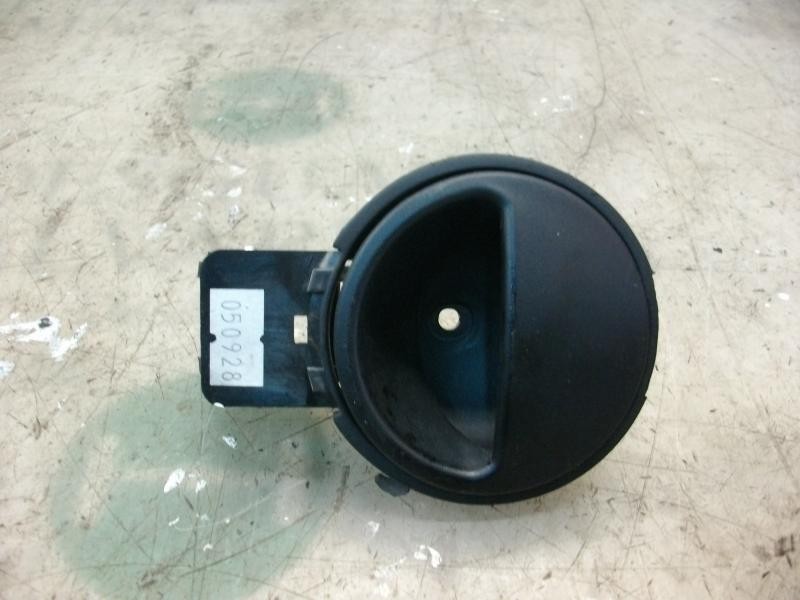 Recambio de maneta interior trasera izquierda para chevrolet kalos 1.2 se referencia OEM IAM   