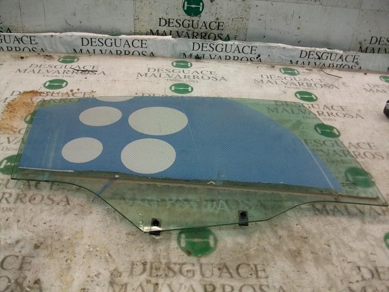 Recambio de cristal puerta trasero derecho para citroën c4 berlina collection referencia OEM IAM   