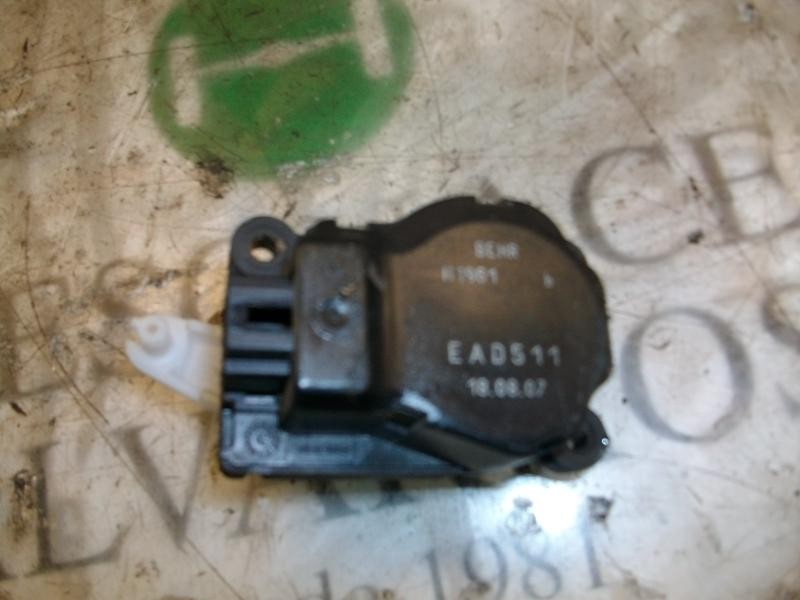 Recambio de motor apertura trampillas climatizador para citroën c4 berlina collection referencia OEM IAM   