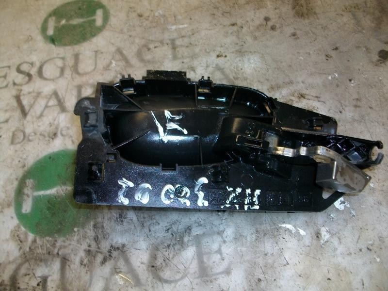 Recambio de maneta interior delantera izquierda para peugeot 307 break / sw (s1) break xt referencia OEM IAM   