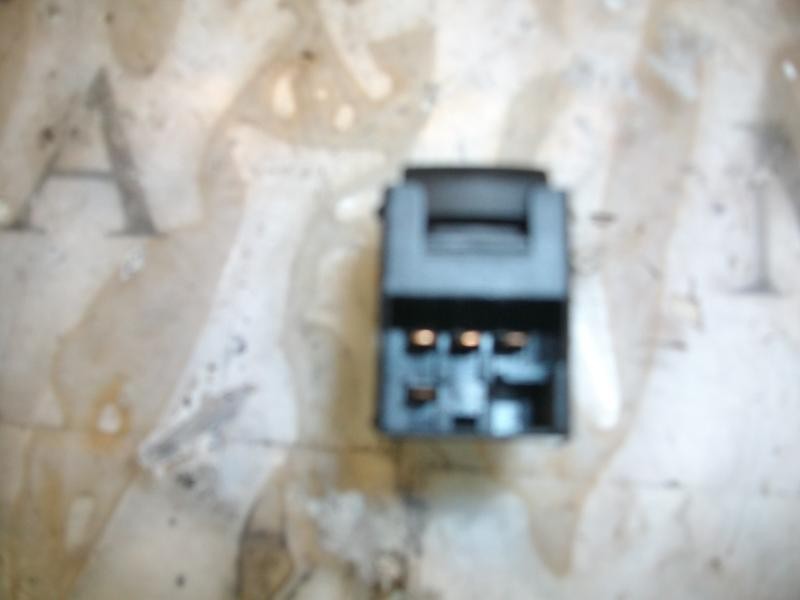 Recambio de mando elevalunas trasero derecho para volkswagen bora berlina (1j2) conceptline referencia OEM IAM   