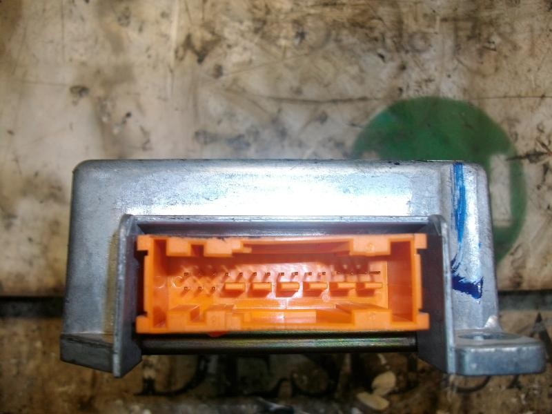 Recambio de centralita airbag para citroën xsara berlina 1.9 turbodiesel referencia OEM IAM   