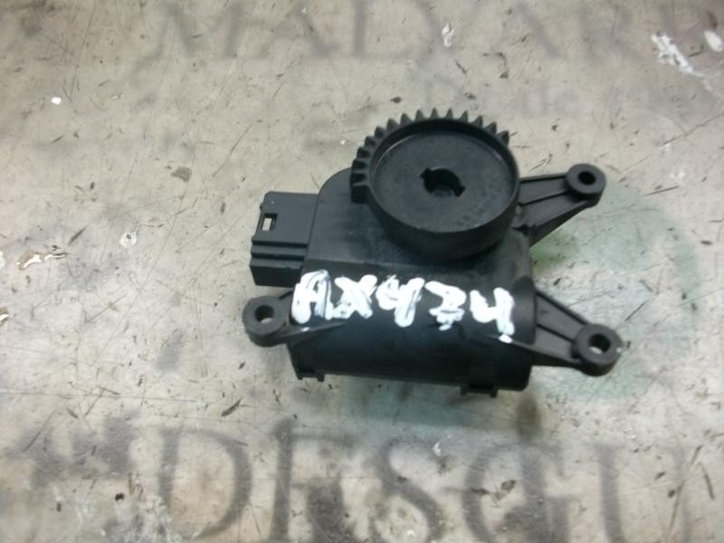 Recambio de motor apertura trampillas climatizador para seat ibiza (6l1) sport referencia OEM IAM   