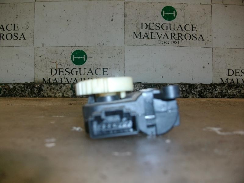 Recambio de motor apertura trampillas climatizador para seat ibiza (6l1) sport referencia OEM IAM   