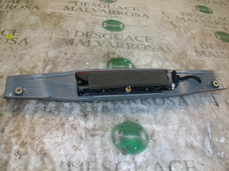 Recambio de piloto trasero central para fiat bravo (182) 1.6 16v cat referencia OEM IAM   