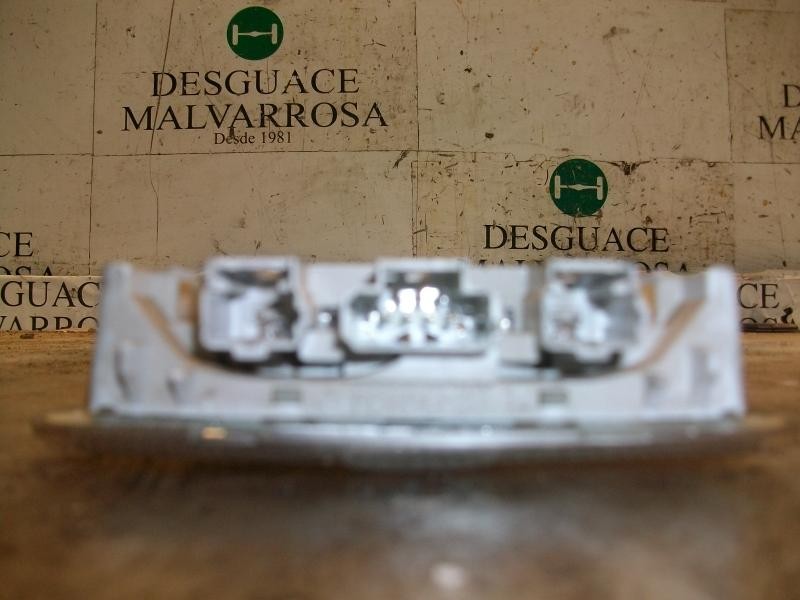 Recambio de piloto interior para peugeot 307 (s1) xr referencia OEM IAM   