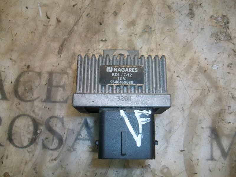 Recambio de caja precalentamiento para peugeot 206 berlina xs referencia OEM IAM   