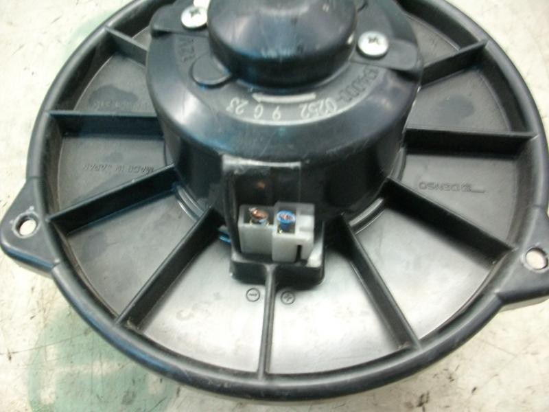 Recambio de motor calefaccion para mazda rx-8 (se) básico (141kw) referencia OEM IAM FE0161B10 1940000252 1940000252