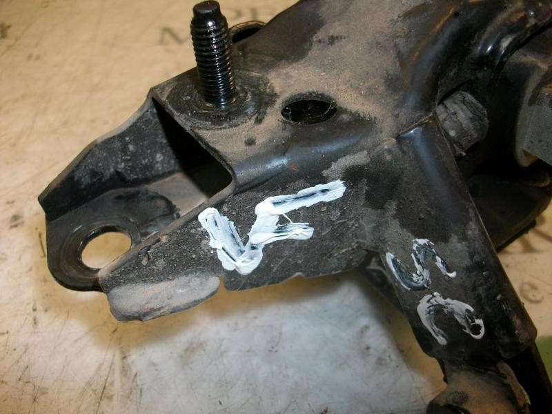 Recambio de soporte cambio para volkswagen polo (9n1) trendline referencia OEM IAM   