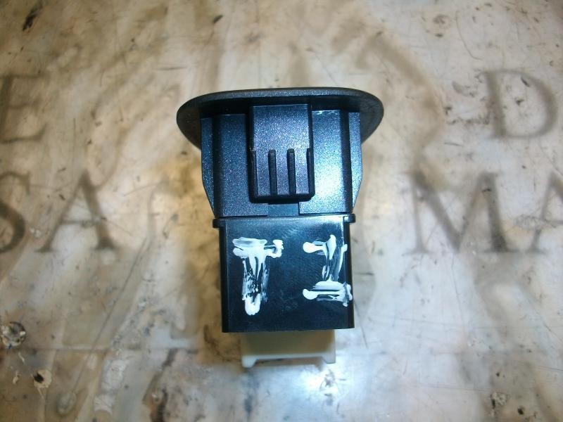 Recambio de mando elevalunas trasero izquierdo para hyundai accent (lc) crdi gl referencia OEM IAM 9358025015PK 621W04620 621W04