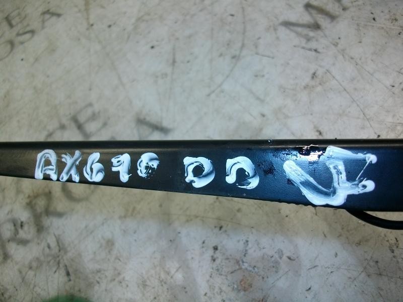 Recambio de brazo limpia delantero derecho para peugeot 207 xt referencia OEM IAM   