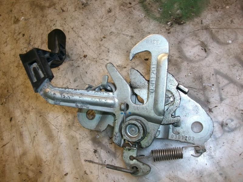 Recambio de cerradura capot para peugeot 207 xt referencia OEM IAM   