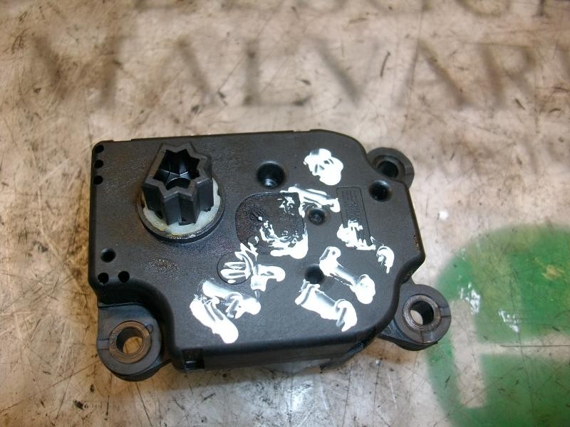 Recambio de motor apertura trampillas climatizador para peugeot 207 xt referencia OEM IAM   