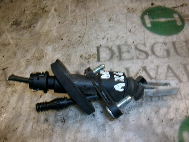 Recambio de bomba embrague para opel combo (corsa c) familiar referencia OEM IAM   