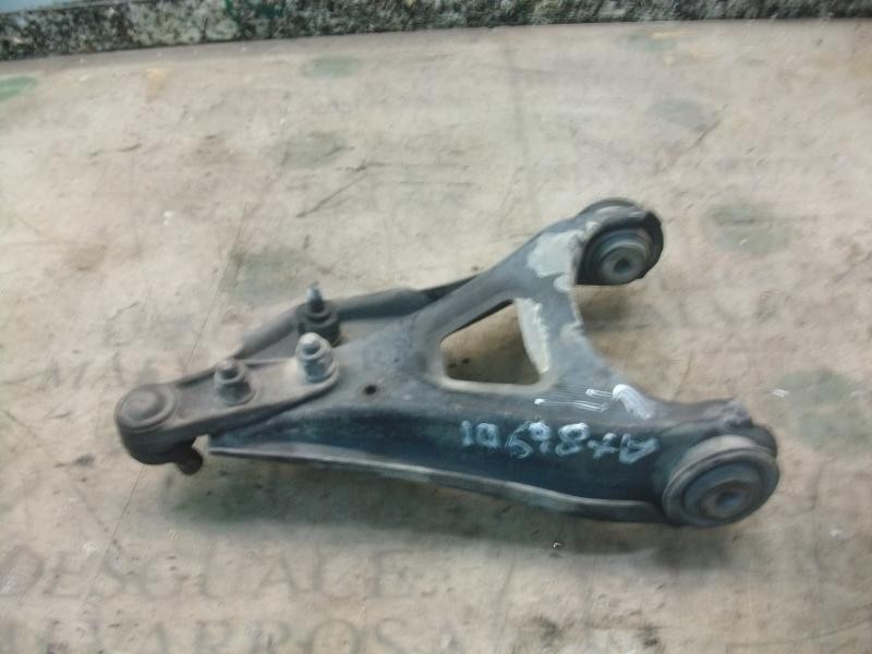 Recambio de brazo suspension inferior delantero izquierdo para renault kangoo (f/kc0) alize referencia OEM IAM   