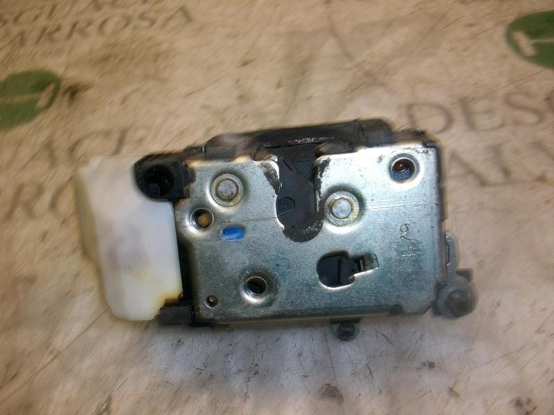 Recambio de cerradura puerta delantera derecha para lancia lancia y 1.2 8v vanity referencia OEM IAM   