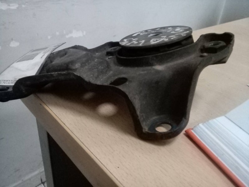 Recambio de soporte motor derecho para lancia lancia y 1.2 8v vanity referencia OEM IAM   
