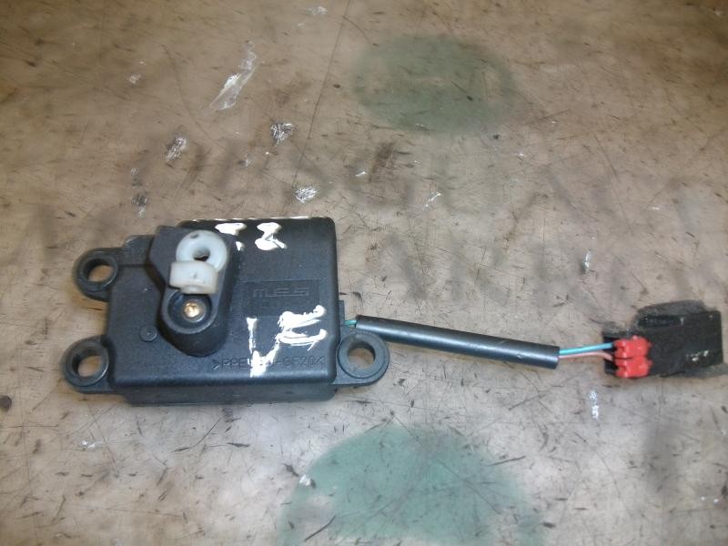 Recambio de motor apertura trampillas climatizador para fiat coupe (175) 1.8 16v referencia OEM IAM   