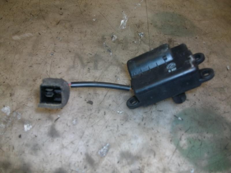 Recambio de motor apertura trampillas climatizador para fiat coupe (175) 1.8 16v referencia OEM IAM   