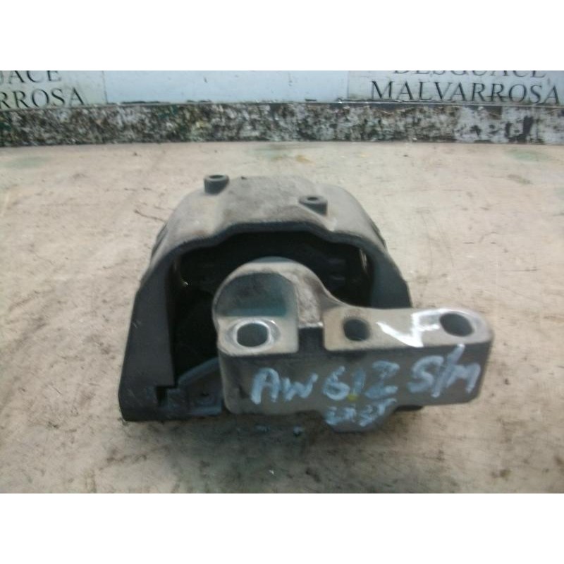 Recambio de soporte motor derecho para volkswagen golf iv berlina (1j1) highline referencia OEM IAM   