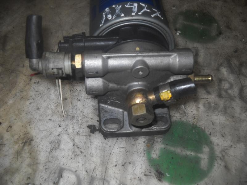 Recambio de soporte filtro gasoil para alfa romeo 166 2.4 jtd referencia OEM IAM 60687707  0450133272