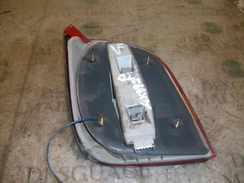 Recambio de piloto trasero derecho para ford fiesta berl./courier 1.3 cat referencia OEM IAM   