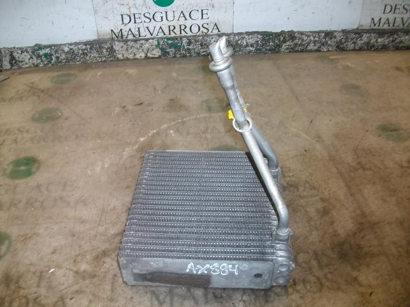 Recambio de evaporador aire acondicionado para ford fiesta (cbk) ghia referencia OEM IAM   