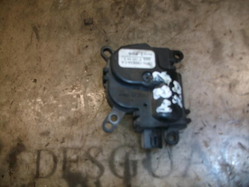Recambio de motor electrico para ford fiesta (cbk) ghia referencia OEM IAM   