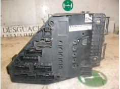 Recambio de caja reles / fusibles para mg serie 45 (rt) classic (4-ptas.) referencia OEM IAM    2