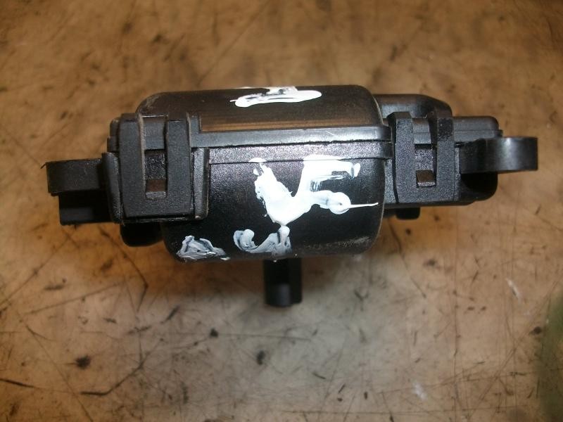 Recambio de motor apertura trampillas climatizador para ford fiesta (cbk) trend referencia OEM IAM   