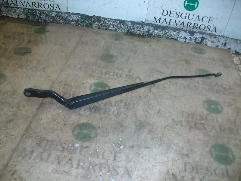 Recambio de brazo limpia delantero derecho para ford fiesta (cbk) trend referencia OEM IAM   