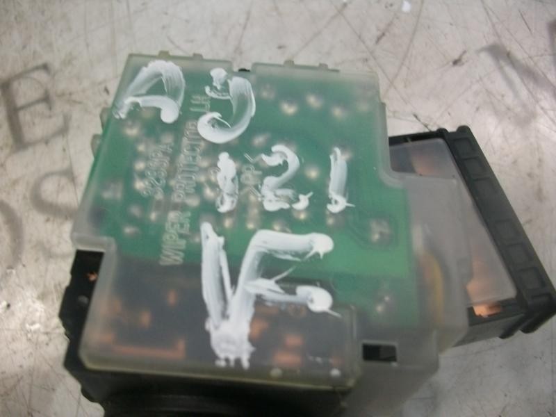 Recambio de mando limpia para hyundai getz (tb) 1.1 básico referencia OEM IAM 934201C130 75733A 75733A