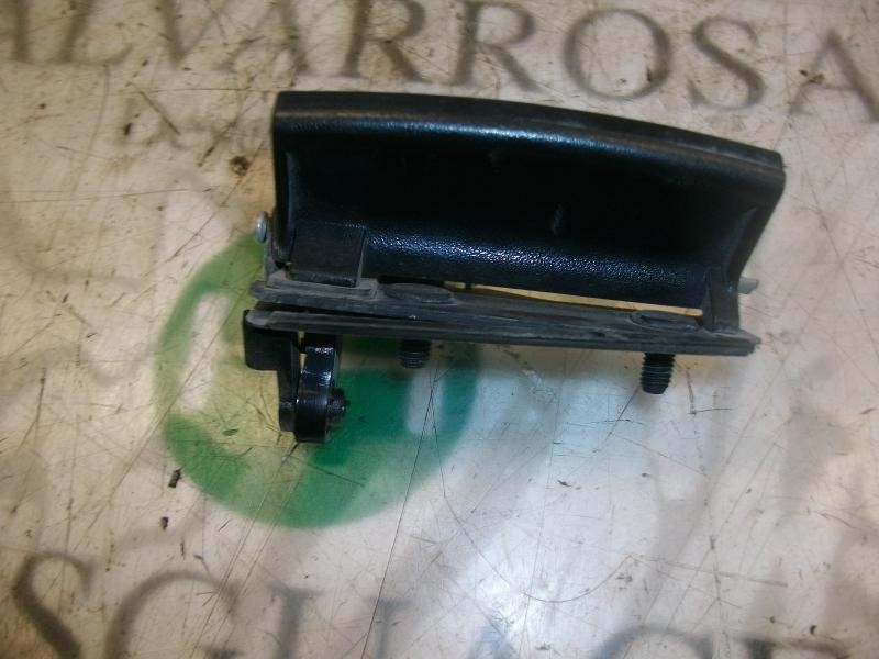 Recambio de maneta porton para hyundai getz (tb) 1.1 básico referencia OEM IAM 817201C000  