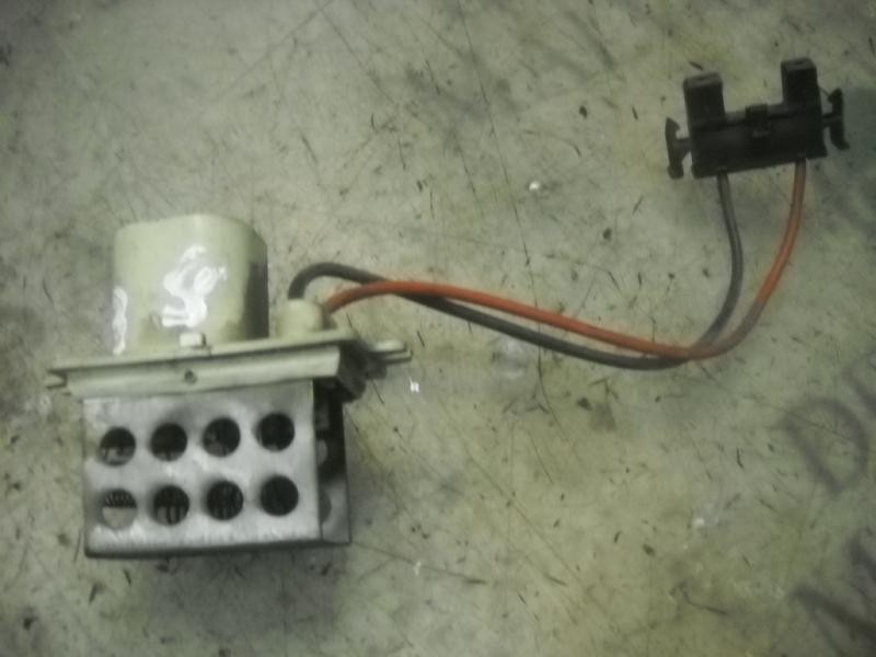 Recambio de resistencia calefaccion para renault clio i fase i+ii (b/c57) referencia OEM IAM   