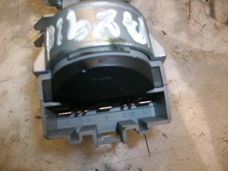 Recambio de antirrobo para ford c-max (cb3) titanium referencia OEM IAM   