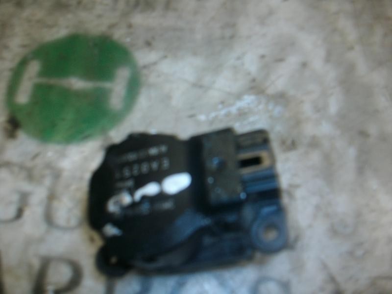 Recambio de motor apertura trampillas climatizador para ford c-max (cb3) titanium referencia OEM IAM   