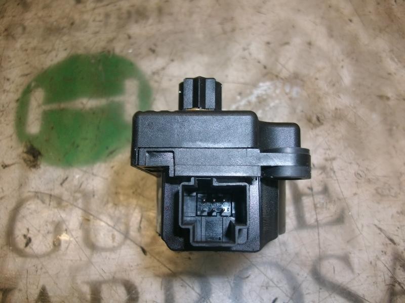 Recambio de motor apertura trampillas climatizador para ford c-max (cb3) titanium referencia OEM IAM   