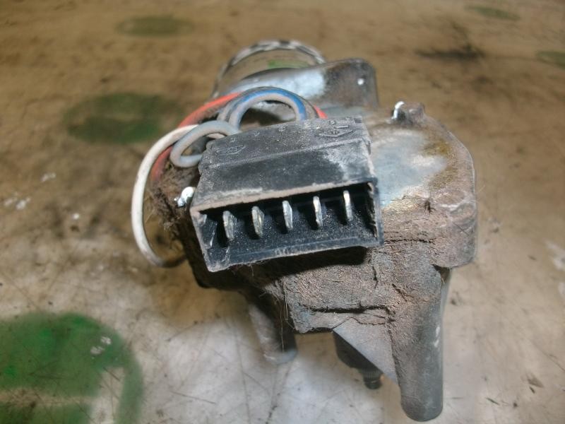 Recambio de motor limpia delantero para renault rapid/express (f40) 1.6 diesel referencia OEM IAM   