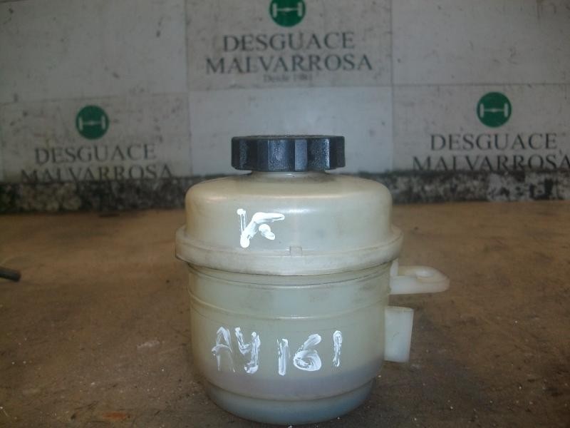 Recambio de deposito servo para kia carens 2.0 crdi ex monovolumen referencia OEM IAM   