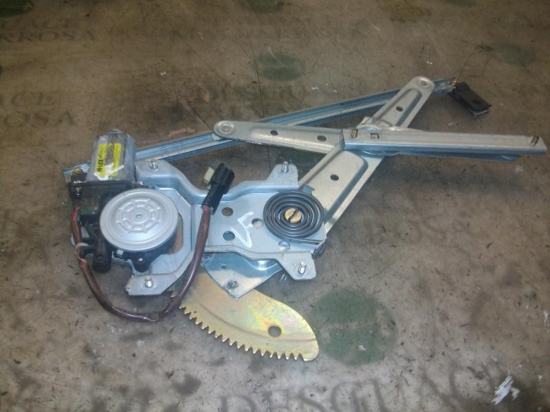 Recambio de elevalunas trasero derecho para kia carens 2.0 crdi ex monovolumen referencia OEM IAM   