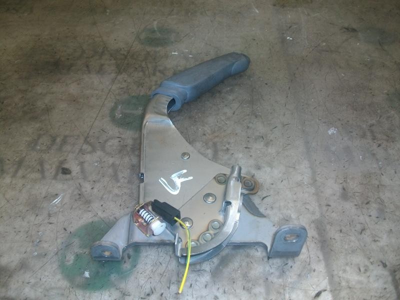 Recambio de palanca freno de mano para kia carens 2.0 crdi ex monovolumen referencia OEM IAM   