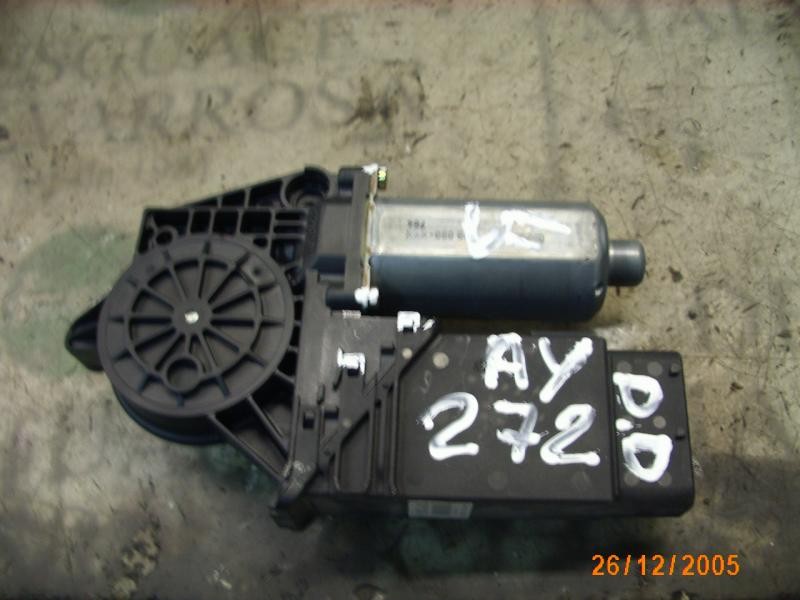 Recambio de motor elevalunas delantero derecho para volkswagen passat berlina (3b2) comfortline referencia OEM IAM   