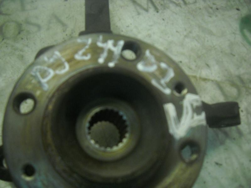 Recambio de mangueta delantera izquierda para renault clio i phase iii 1.9 d rn referencia OEM IAM   