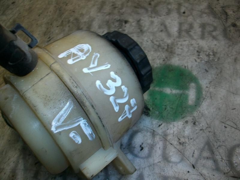 Recambio de deposito servo para kia rio rs berlina (5-ptas.) referencia OEM IAM   