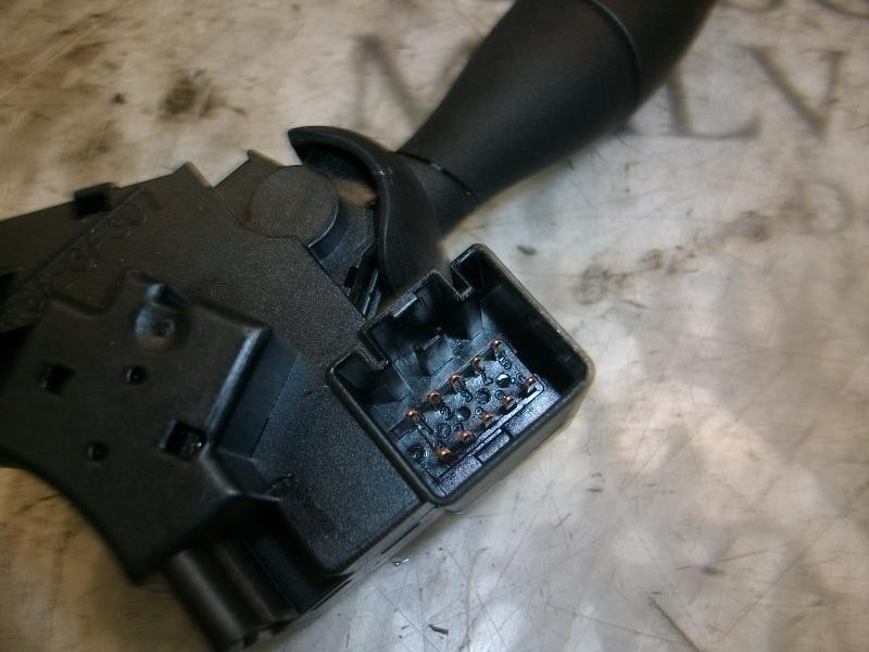 Recambio de mando intermitentes para ford fiesta (cbk) ghia referencia OEM IAM   
